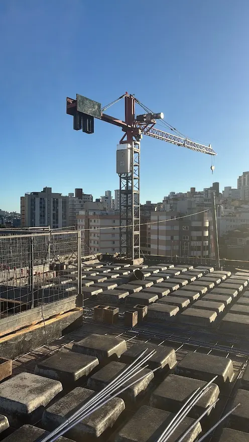 Gruas e obras